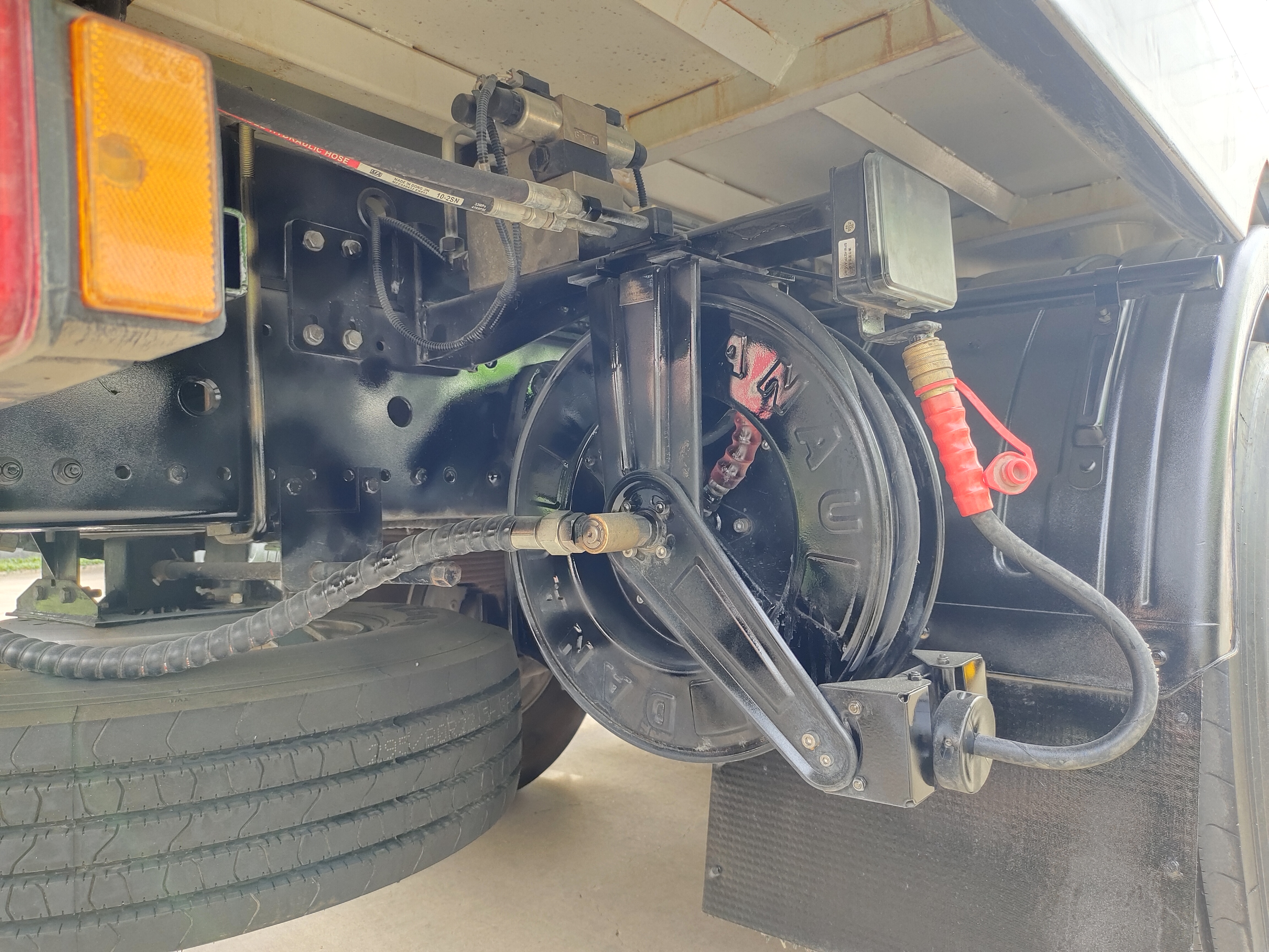 躍迪清掃車 —— 為城市顏值加分，為美好生活助力